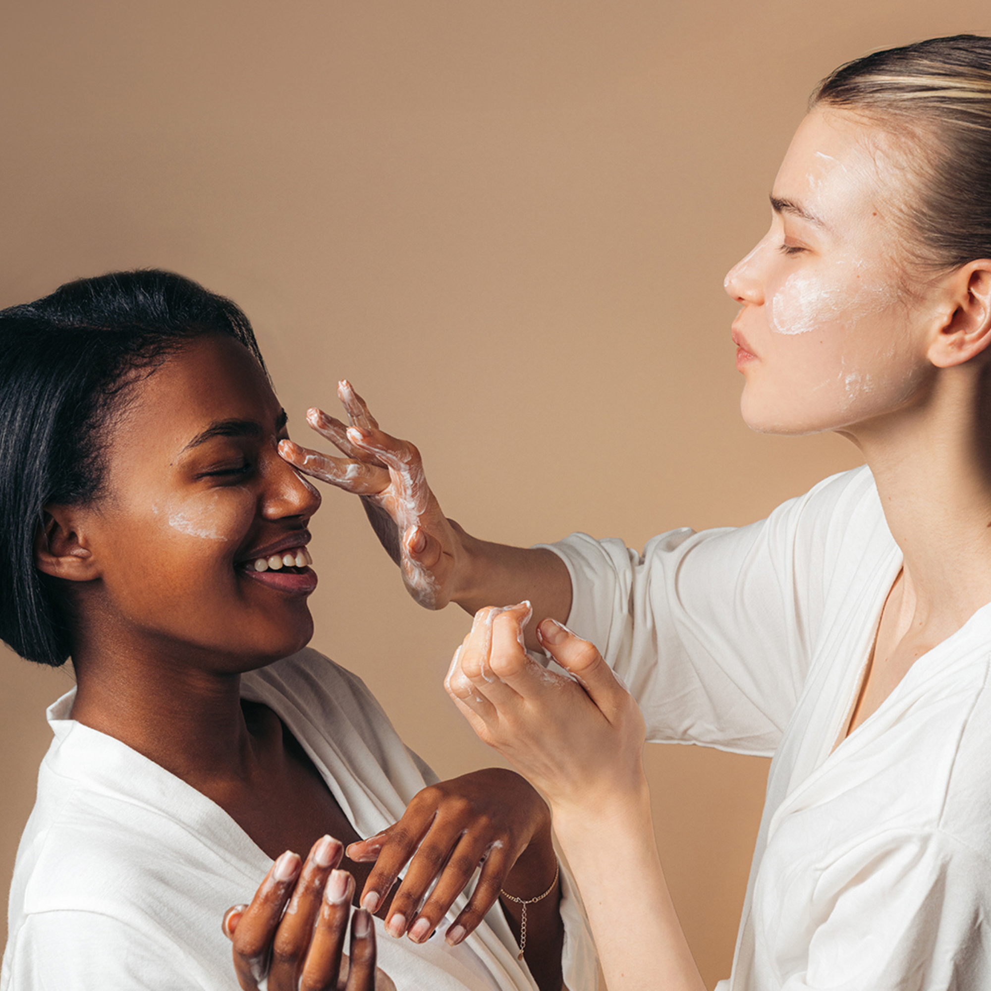 TWIST AND CLEAN HYDRATING BALM-TO-FOAM CLEANSER